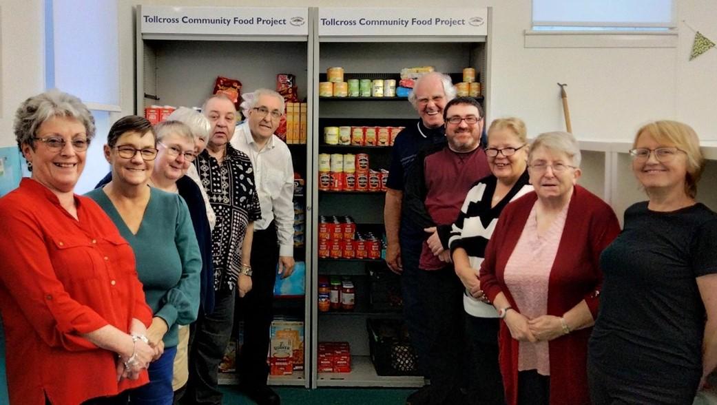 PIC - TALC - volunteers in front of food bank